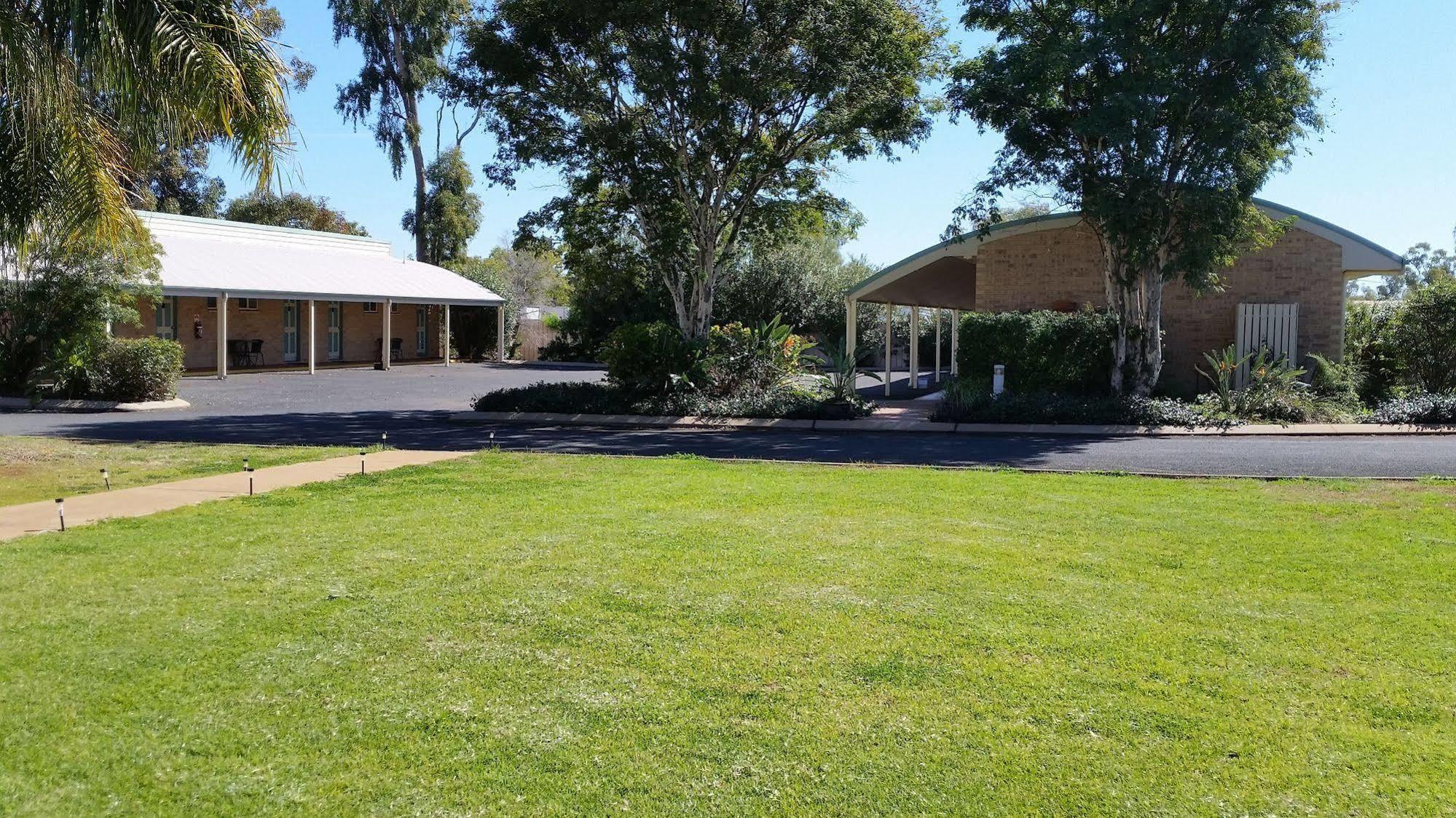 Mulga Country Motor Inn Charleville Eksteriør bilde